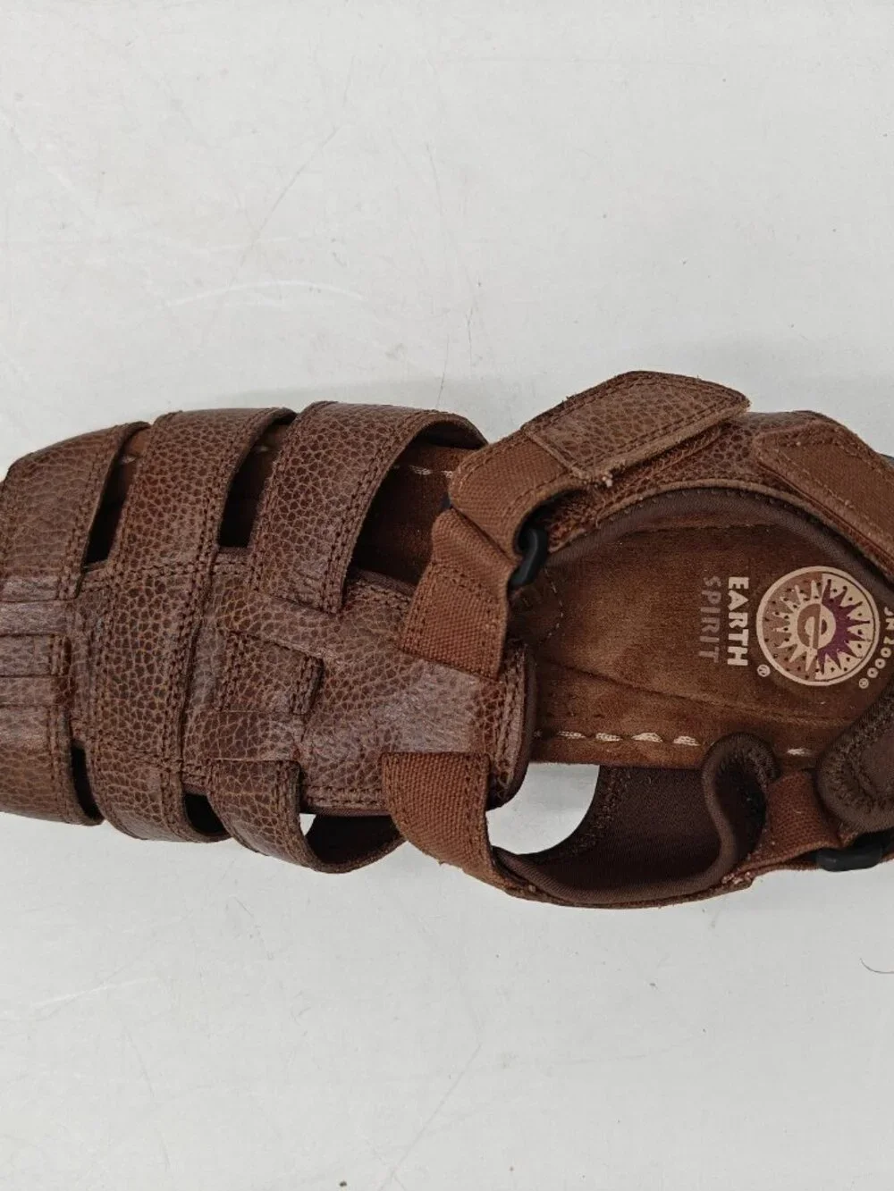 Earth Spirit Gelron 2000 Mens 9.5 Cognac Leather Fisherman Sandals Almond
